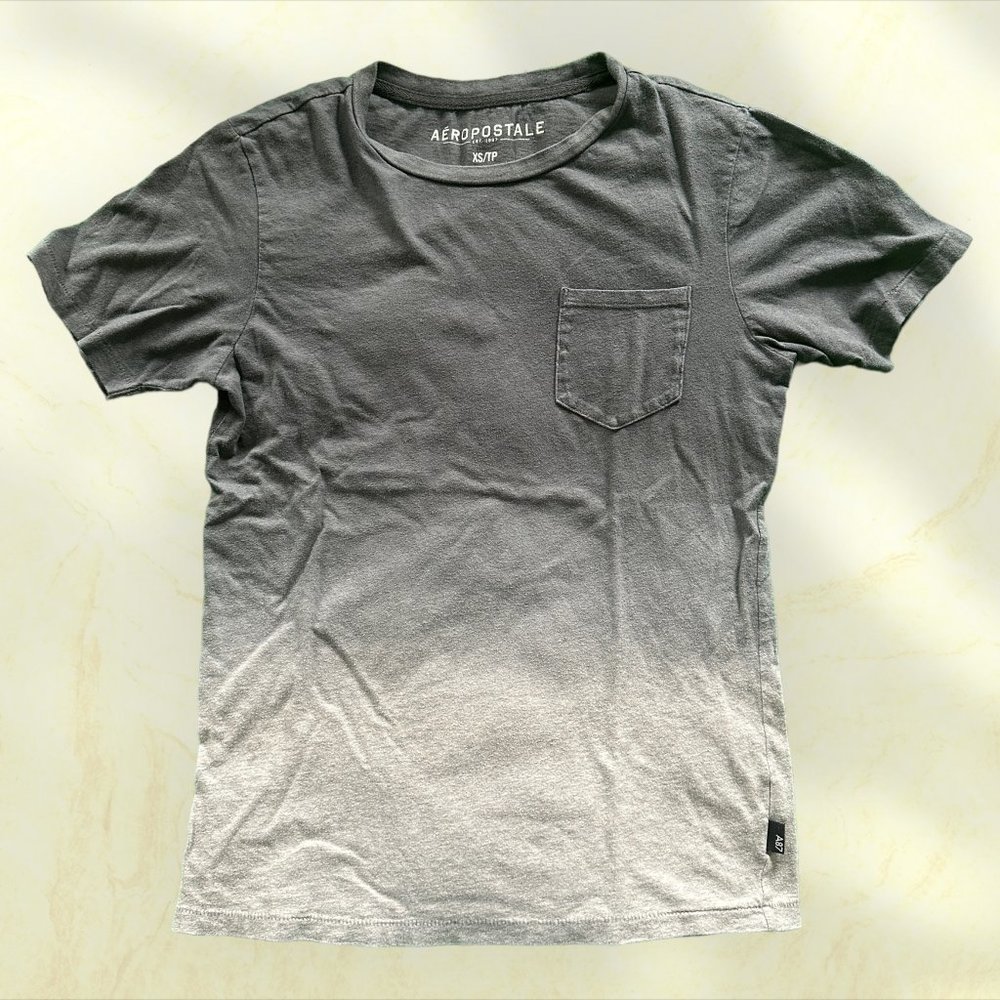 Ombre Gray Pocket Tee by Aéropostale Size XS